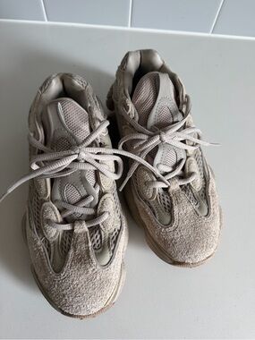 Yeezy 500